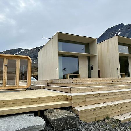Апартаменты Oceanview Mini-House - Stunning Views Рамберг Экстерьер фото