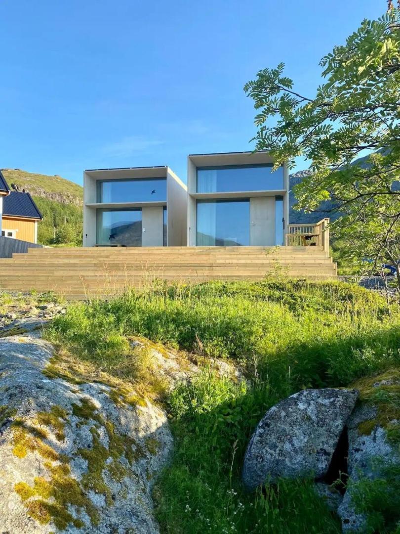 Апартаменты Oceanview Mini-House - Stunning Views Рамберг Экстерьер фото
